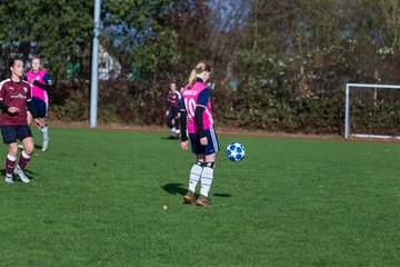 Bild 225 - B-Juniorinnen Halstenbek-Rellingen - Hamburger SV 2 : Ergebnis: 3:8